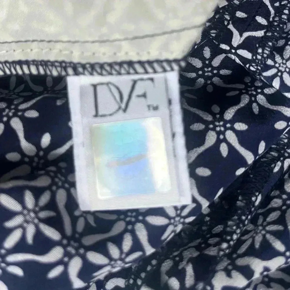 Diane Von Furstenberg 100% Silk Navy Geometric Tribal Print Drawstring Pants 6 - Picture 8 of 10